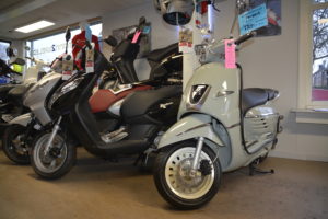 Hackmann2wielers - Peugeot scooters